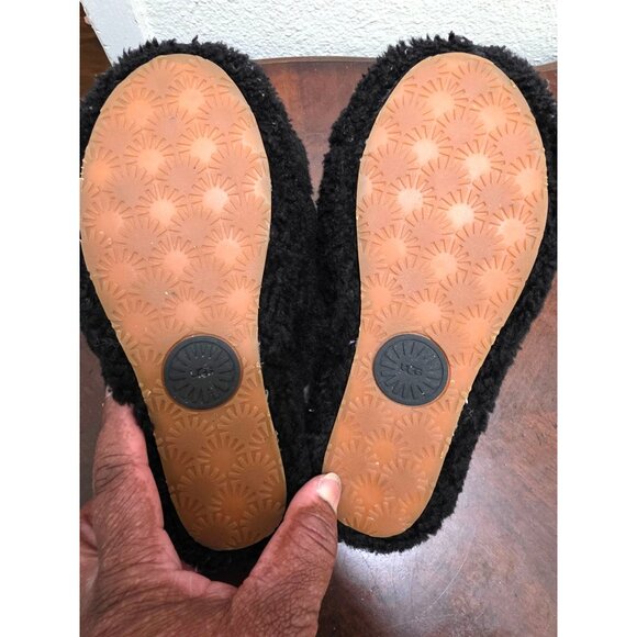 UGG Fluff Yeah Slide Slippers Black Womens Size 6 Sheepskin Wool - Picture 8 of 10
